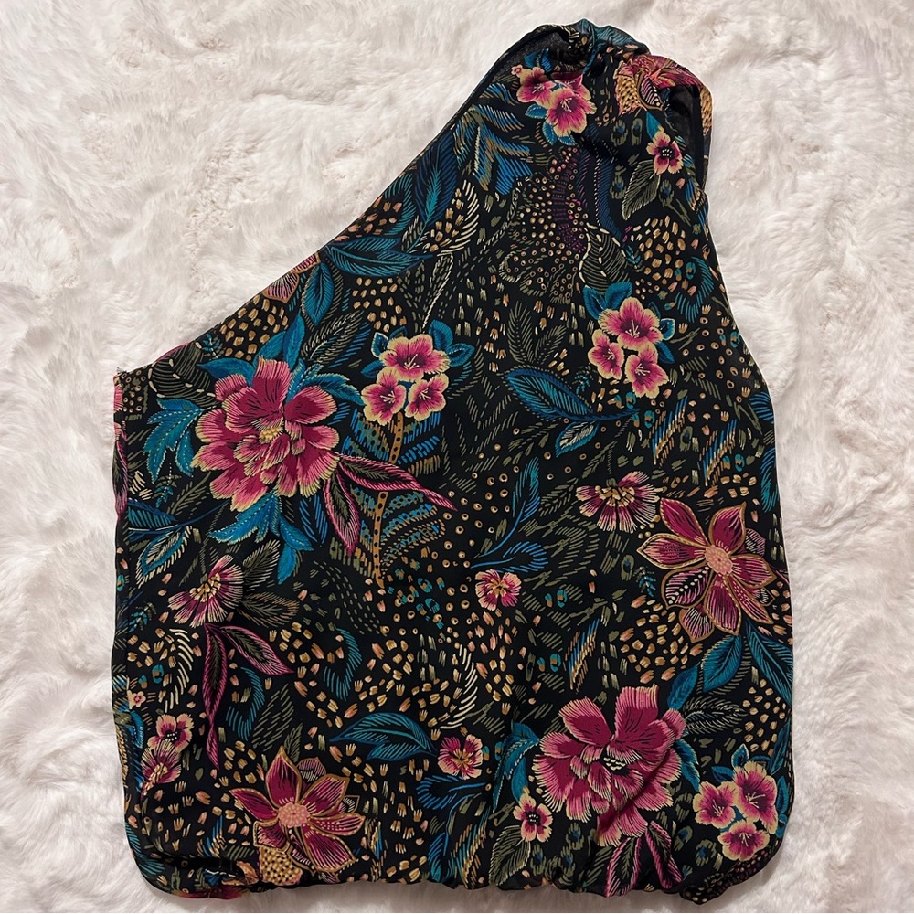 EVEREVE Azalea One Shoulder Top